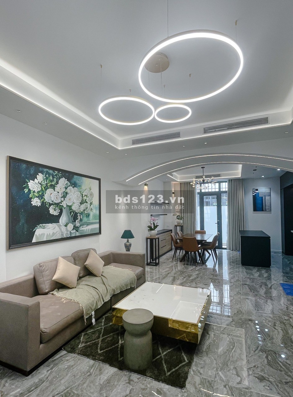 BIỆT THỰ 3 TẦNG FULL NỘI THẤT KHU DÂN CƯ LAVILA NHÀ BÈ, tiện ích nội khu, bảo vệ 24/24