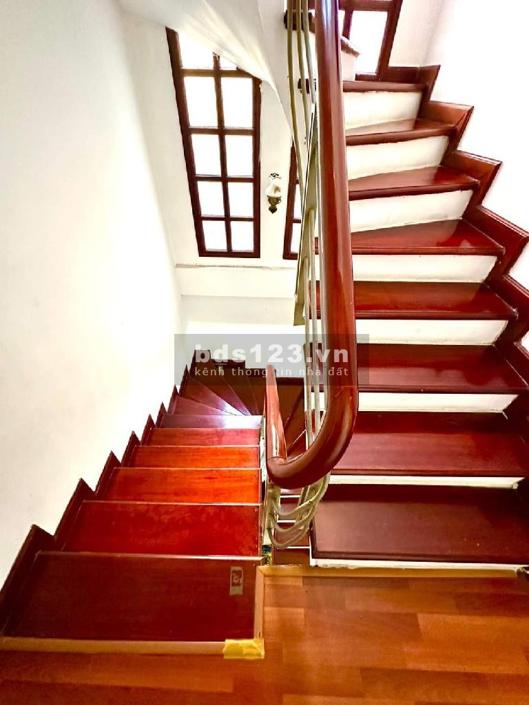 Bán nhà Dương Quảng Hàm Lô góc 2 mặt thoáng 60m2 giá 11 tỷ