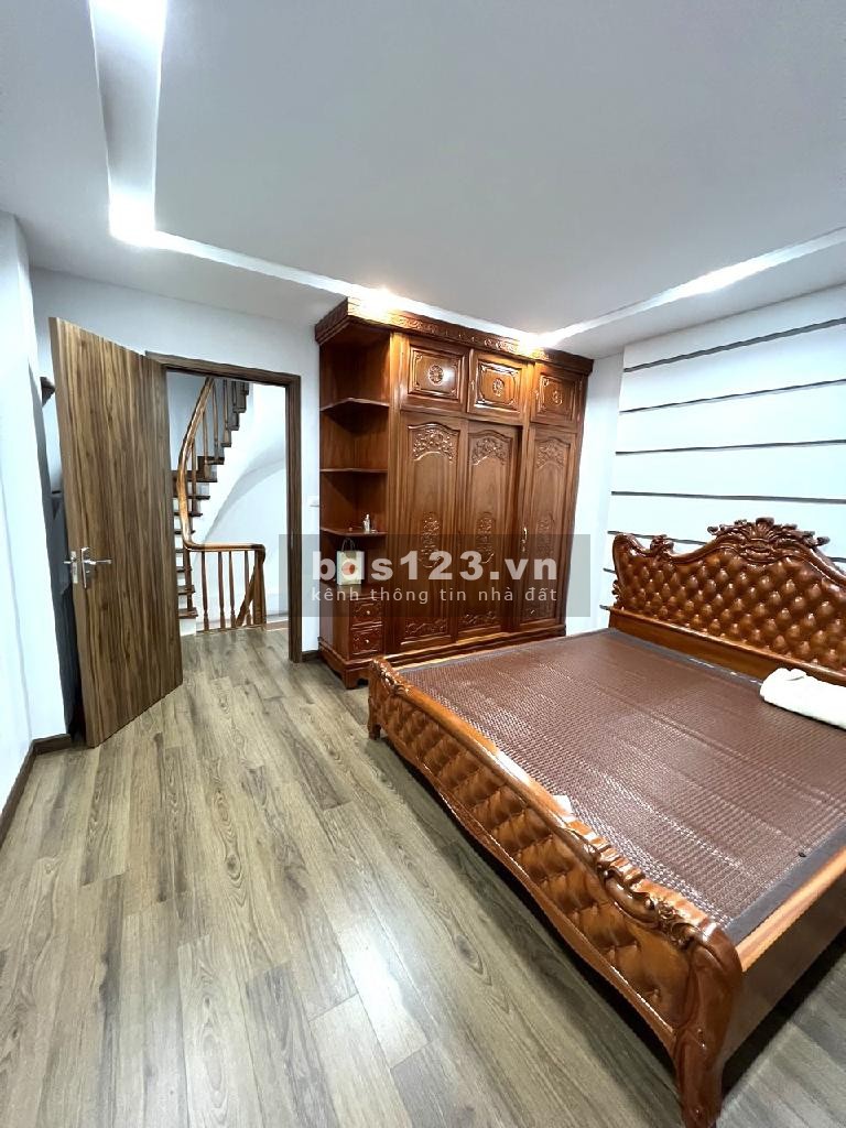 Bán nhà Trung Kính - Bác Chủ Công An Quận Cầu Giấy- 35m2 giá 7.2 tỷ