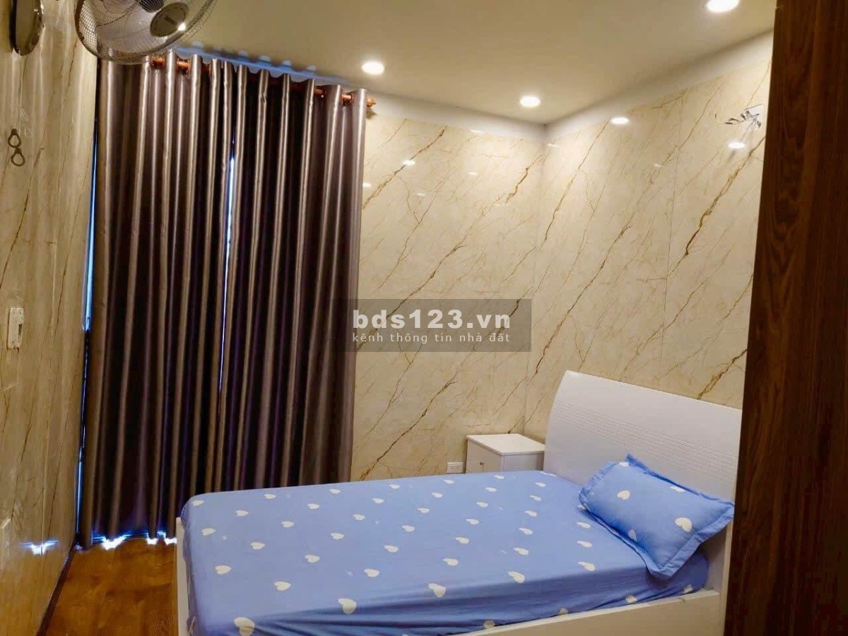 ResGreen Tower 2pn 2wc 70m2 12tr/tháng. Ban công thoáng mát, nội thất cơ bản