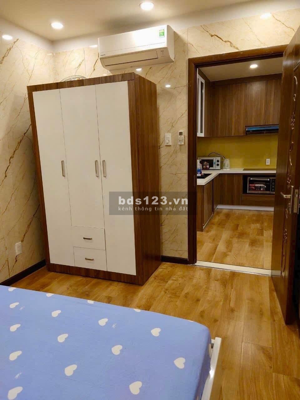 ResGreen Tower 2pn 2wc 70m2 12tr/tháng. Ban công thoáng mát, nội thất cơ bản
