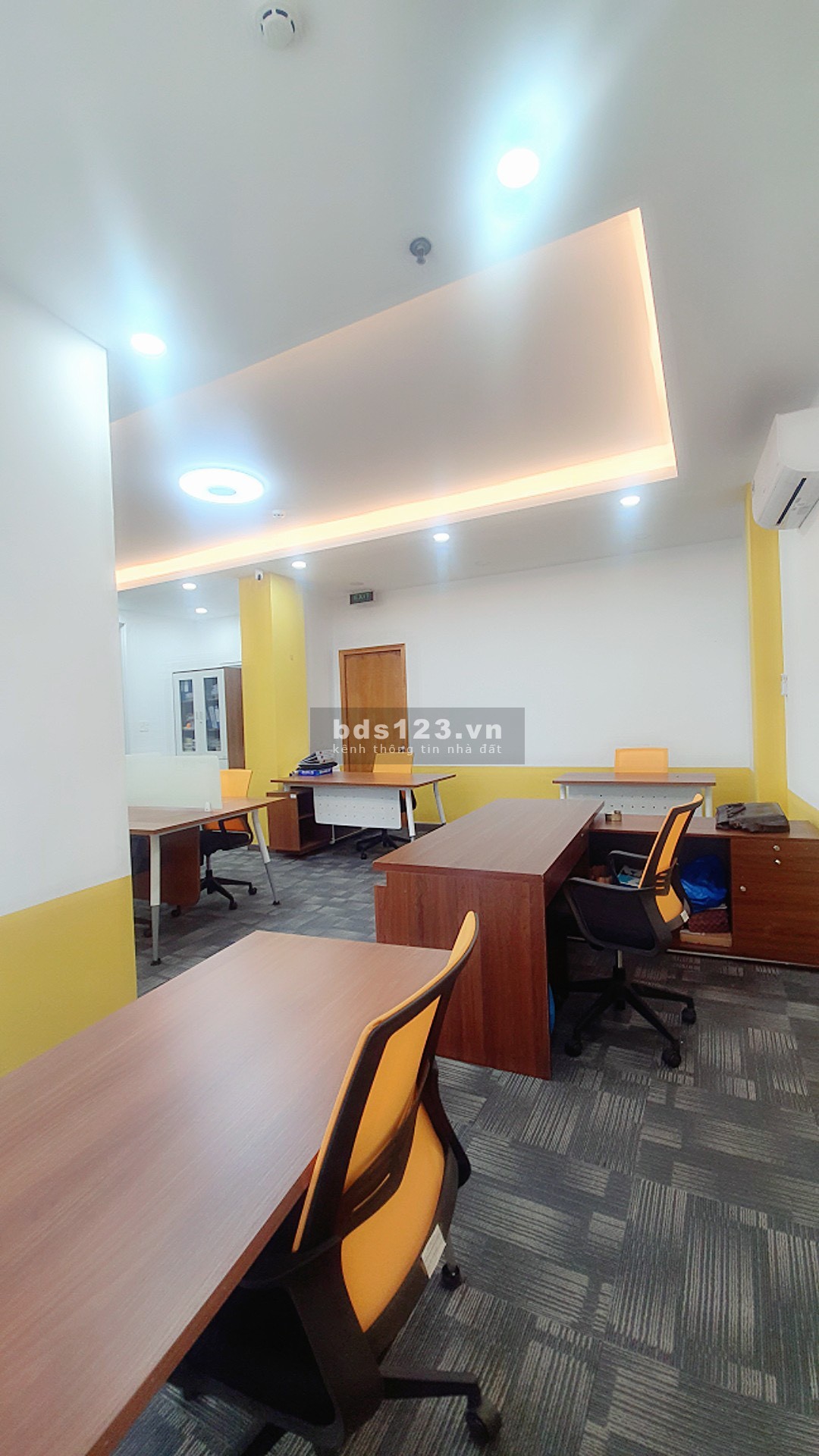 Cần cho thuê văn phòng quận 7 mặt tiền đường lớn 2 chiều số 633 Trần Xuân Soạn P. Tân Hưng Quận 7