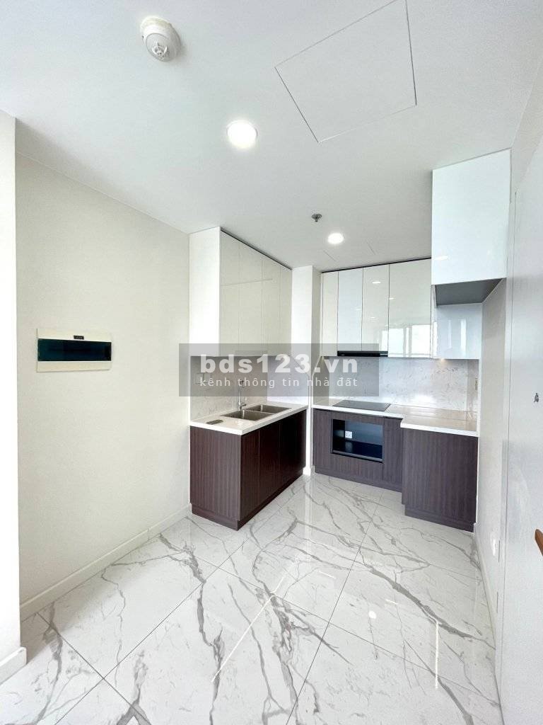 Chung cư Resgreen Tower, Hòa Thạnh, Tân Phú:80m2, 2p ngủ, 2wc,13tr