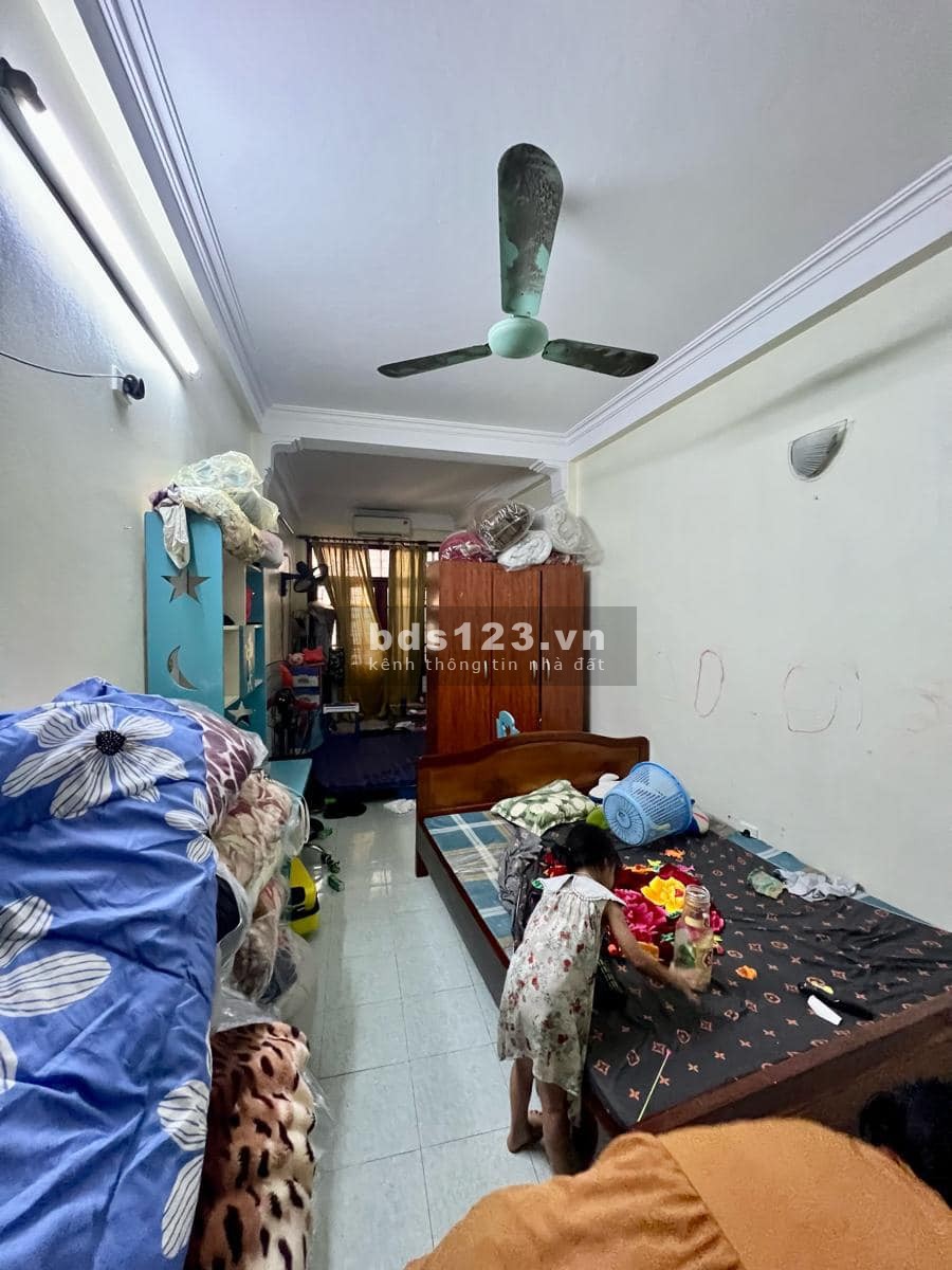 6.35 Tỷ nhà Hoàng Hoa Thám - 38.2m2 - 4 tầng - Kinh doanh
