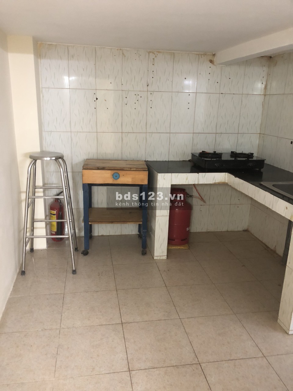 Chính chủ cần bán gấp căn hộ 1 tỷ7 , 2 PN, Quận 5, TP.HCM (có thể thương lượng)