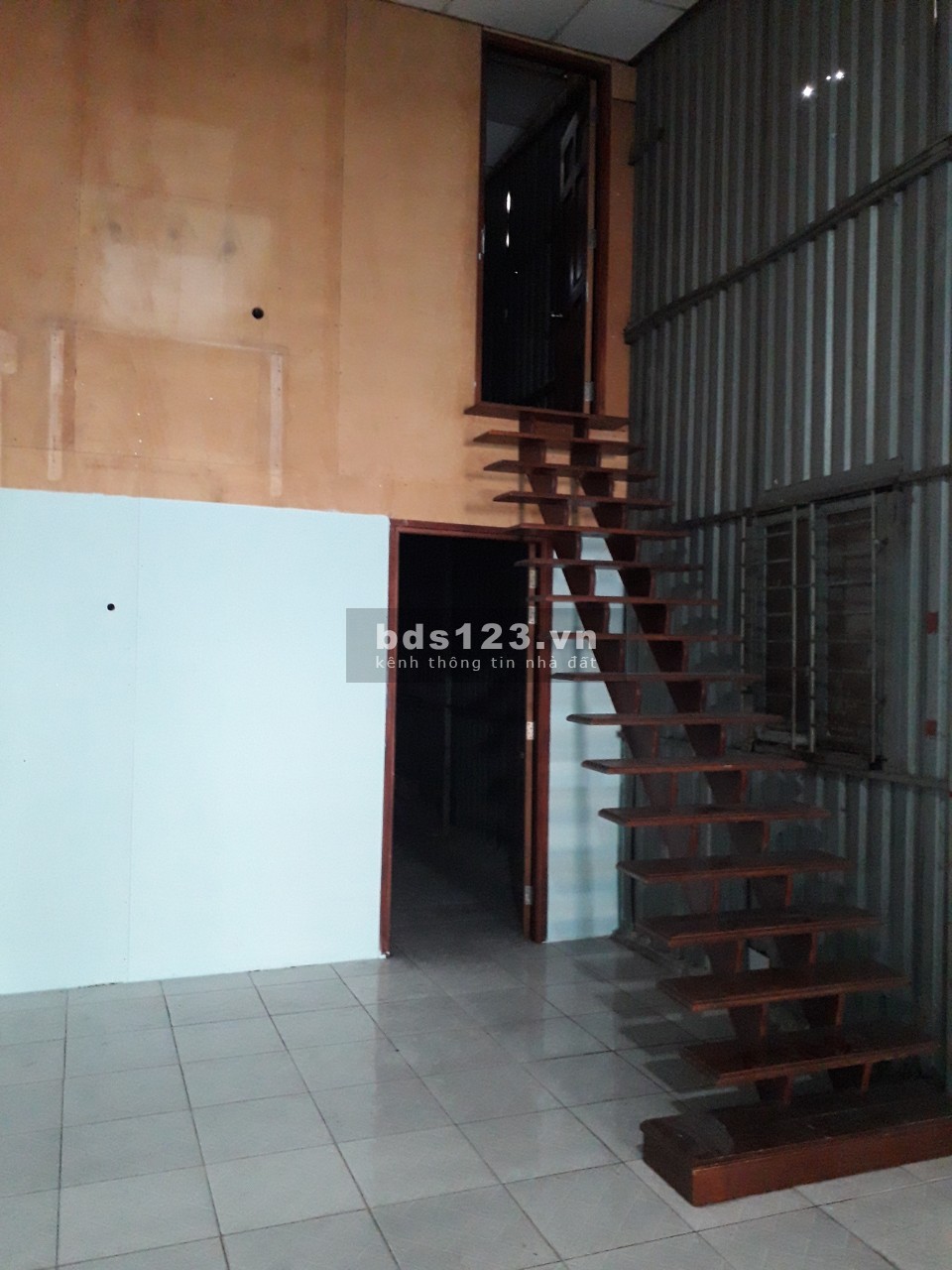 Cần Cho thuê làm xưởng và nhà ở lâu dài mặt tiền 105m2, đường Tây Lân 2