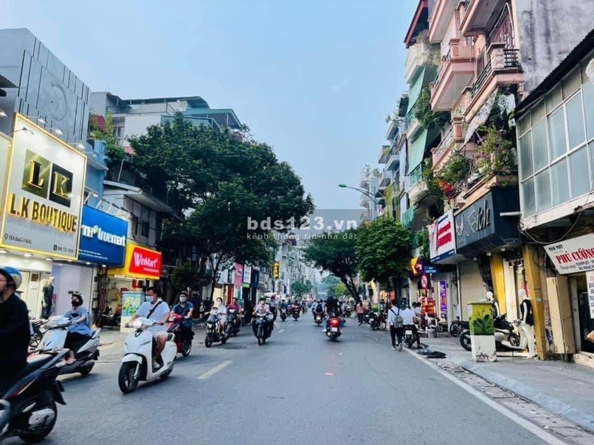 BÁN GẤP MP BẠCH MAI 55M2 GIÁ 11.5 TỶ VỈA HÈ - KD(HOT)