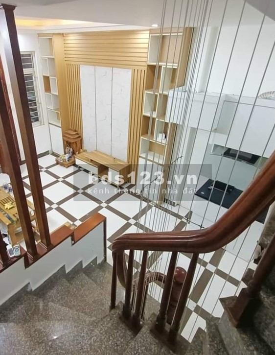 Giá độc, bay nhanh - Ngõ Lê Đức Thọ - Mỹ Đình 2 - Camry đỗ cửa - 42m2 - 5tầng - 6,1tỷ