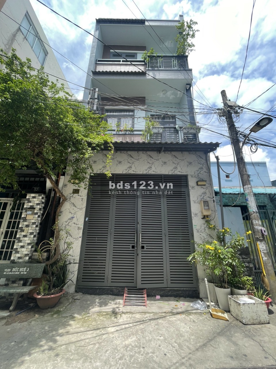 Nhà phố quận Bình Tân giá tốtngay đường Lê Văn Quới hẻm 7m đường nhựa thông thoáng an ninh tốt