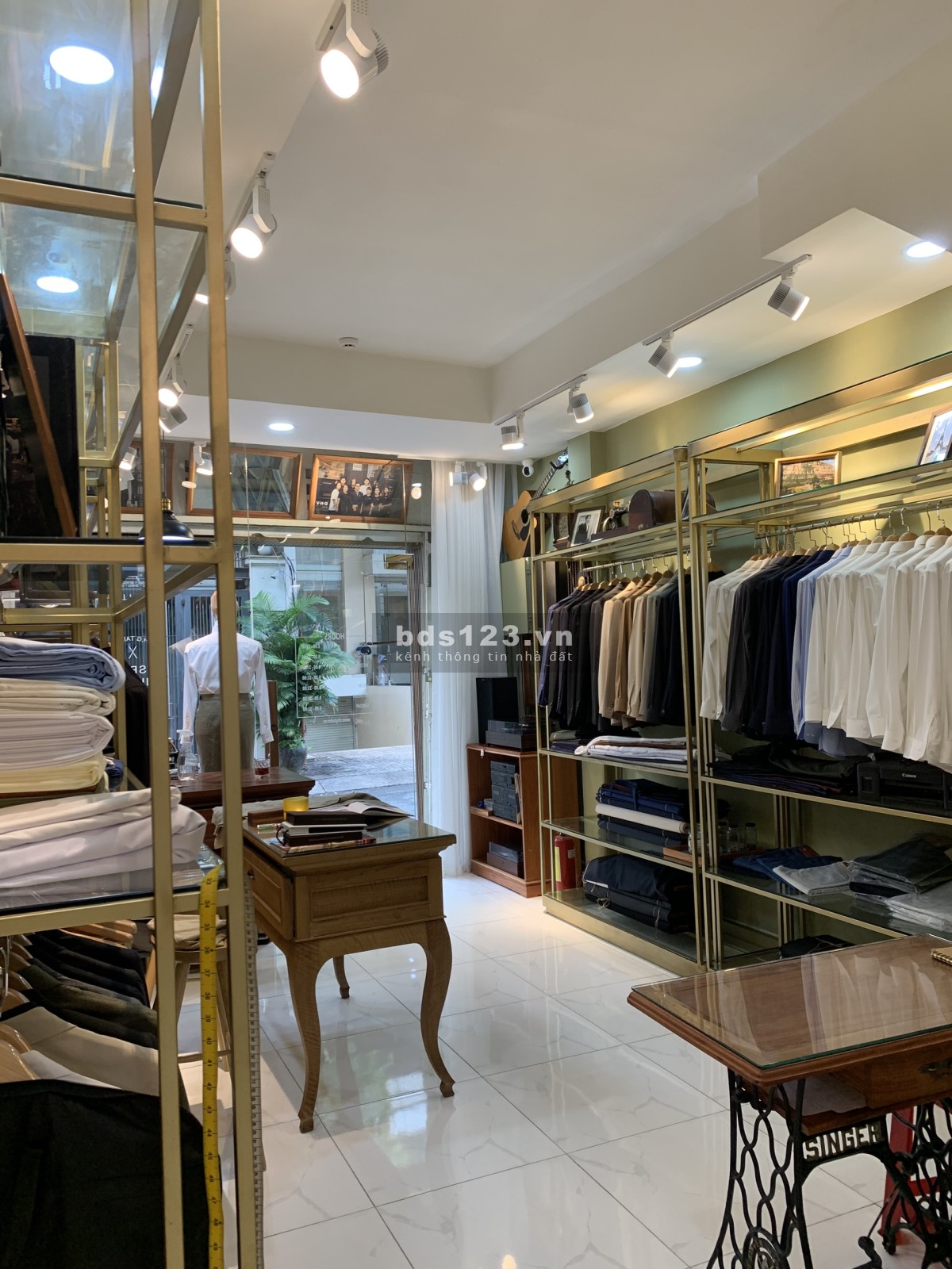Bán nhà MT Nguyễn Hiền P4 Q3 (dạng chung cư, 1 trệt 1 lầu, 58 m2, đang cho thuê) . Giá 5,39 tỷ