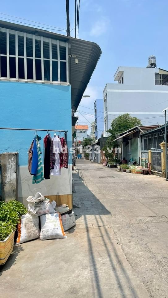 BÁN NHÀ GẦN CHỢ CÂY XOÀI, GẦN LÊ VĂN THỊNH, 3 TẦNG, ĐƯỜNG 2 CHIỀU, GIÁ CHỈ 5,9TỶ