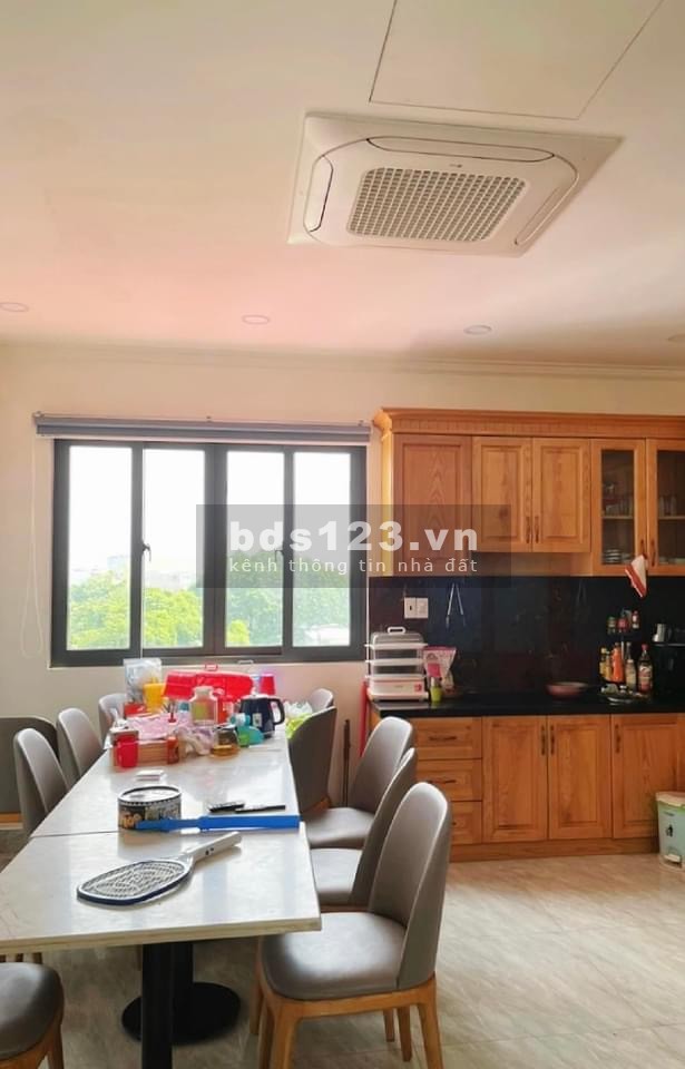 BÁN GẤP NHÀ 5 TẦNG, CÓ THANG MÁY, MT 5M, GIÁ 9,5Tỷ, HẺM XE TẢI, GẦN NGUYỄN THỊ ĐỊNH, QUẬN 2, HCM.