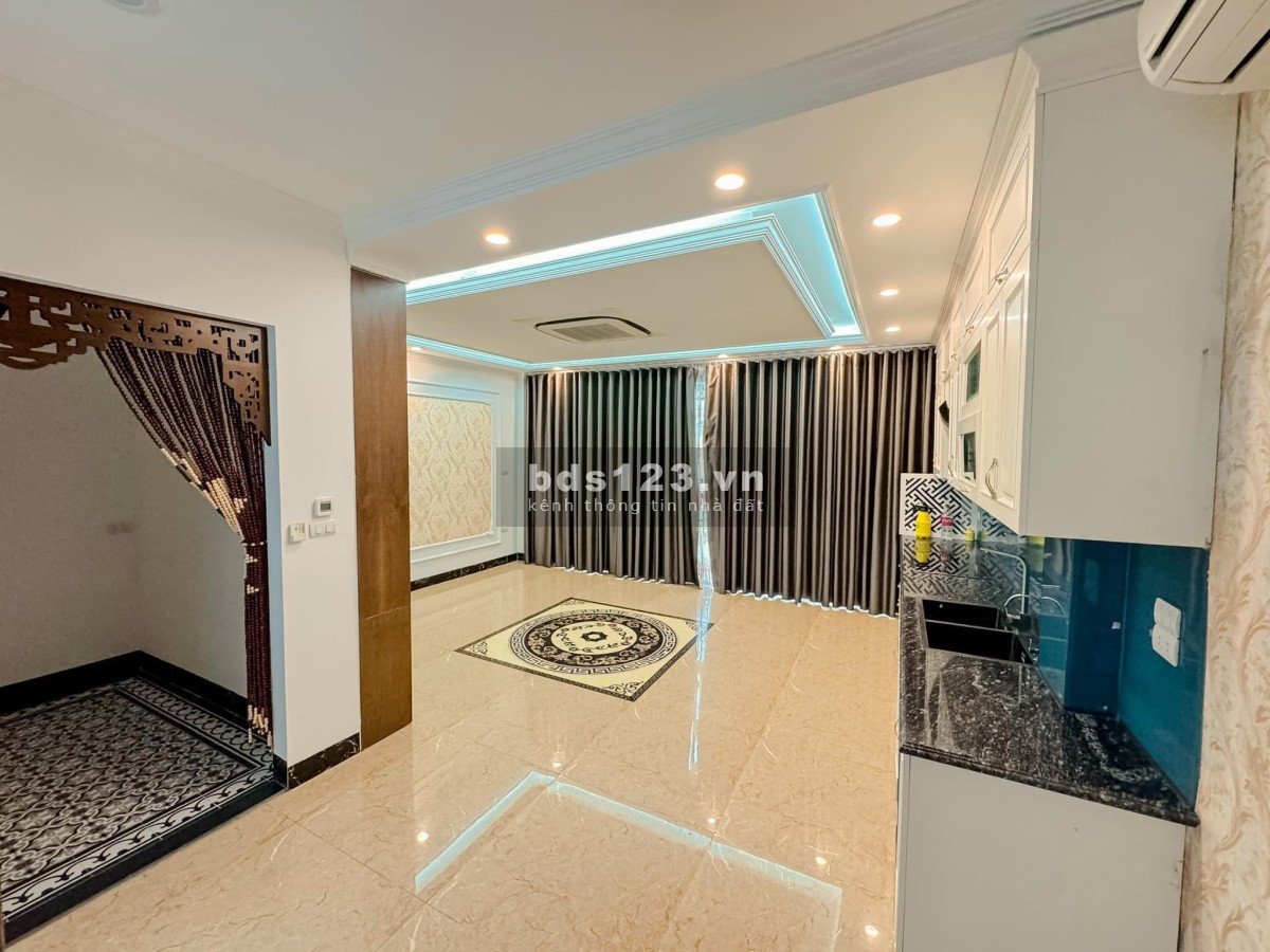 BÁN NHÀ CỰC ĐẸP DỊCH VỌNG - Ô TÔ 7 CHỖ VÀO TẬN CỬA -CHỈ 7,85 TỶ(CÓ THƯƠNG LƯỢNG)