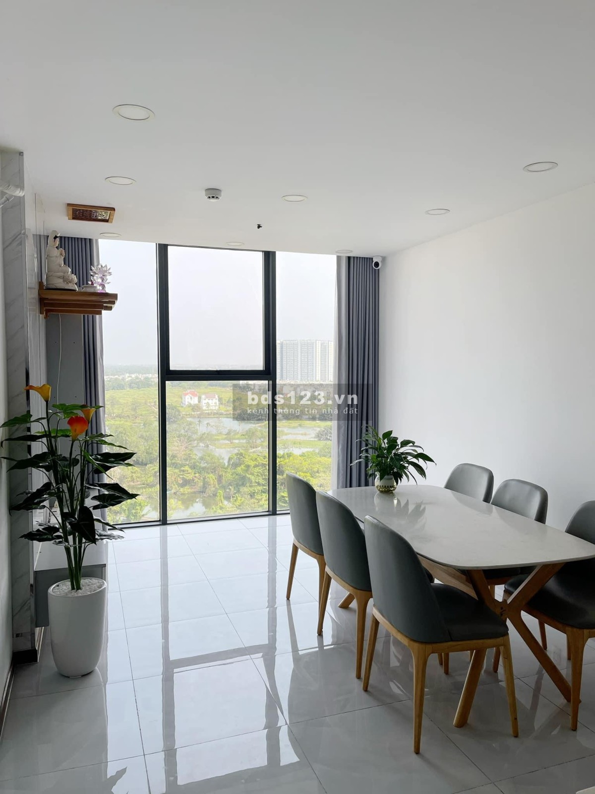 Cho thuê 1 phòng trống CC A.View ( Calla Garden) cao cấp, phòng còn lại 1 nữ.