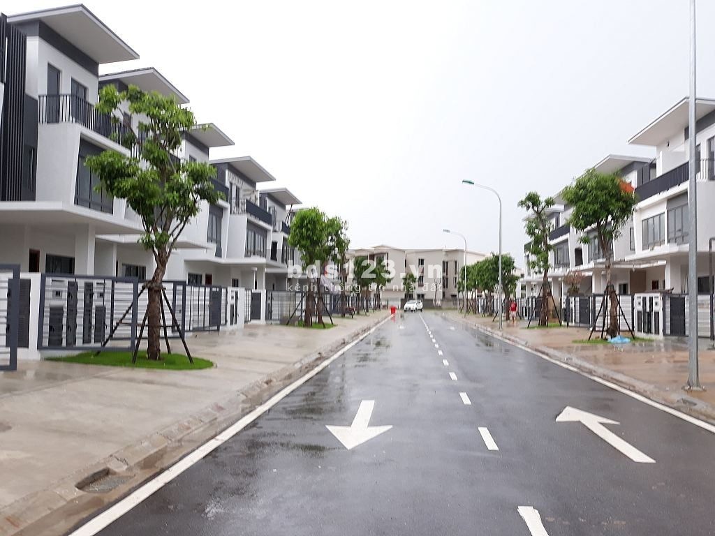 NHÀ MẶT PHỐ SỔ RIÊNG FULL THỔ CƯ