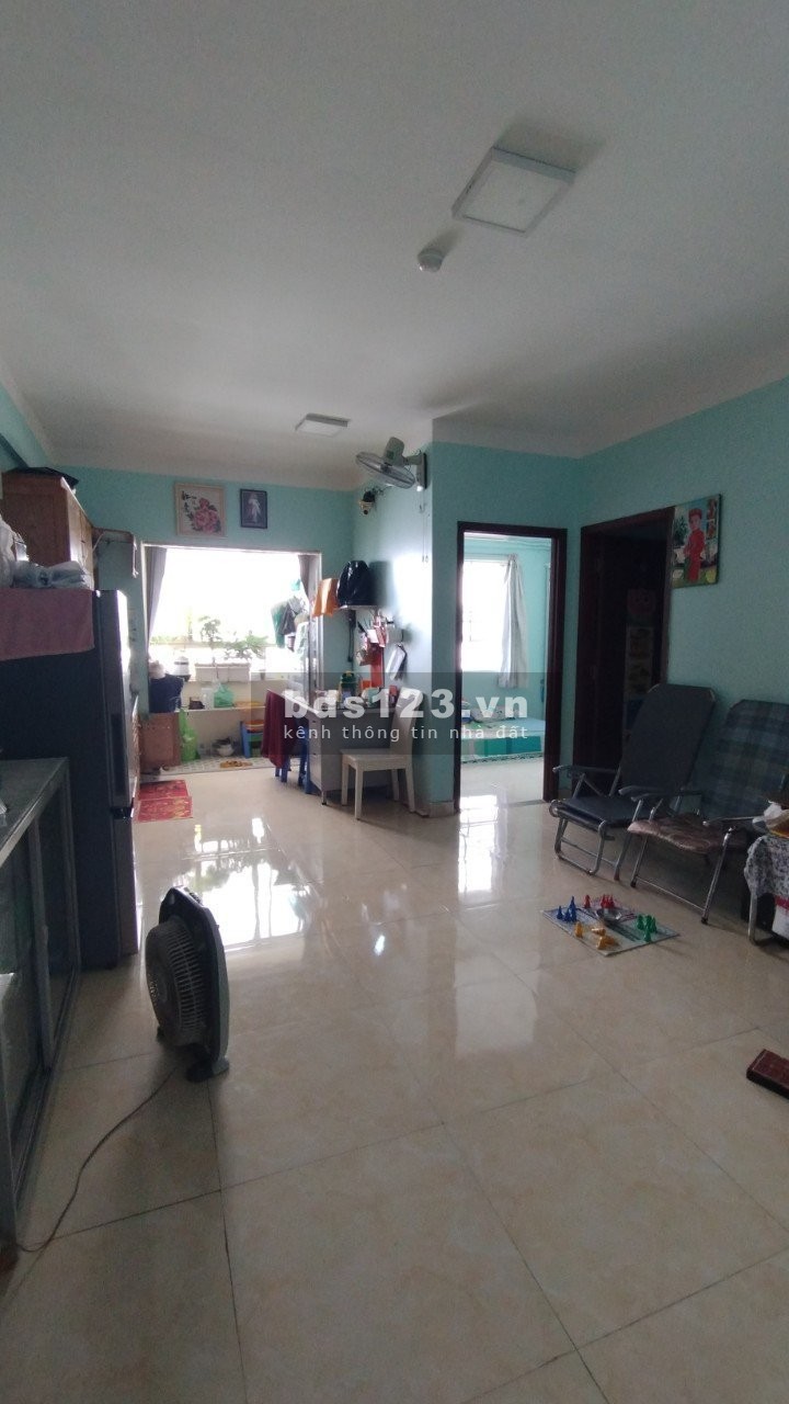 Cho thuê chung cư Bàu Cát 2, Tân BÌnh: 60m2, 2p ngủ, ban công, giá 7tr