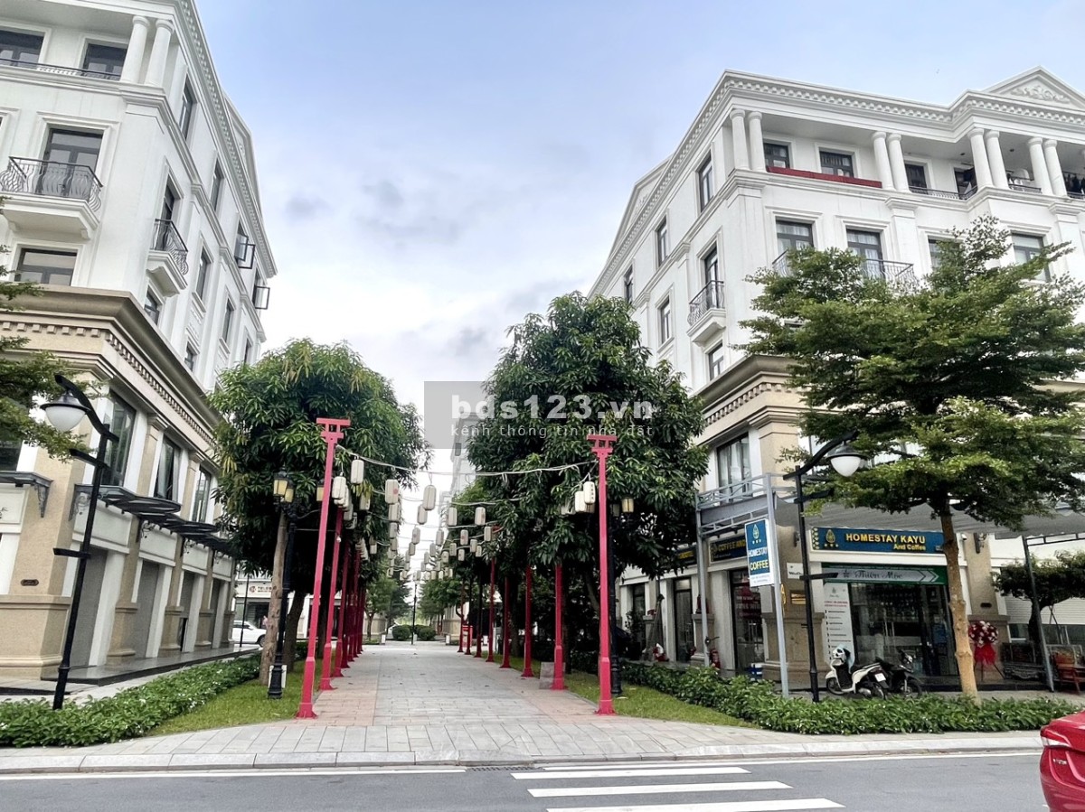 Shophouse TMDV diện tích 105m2, mặt tiền 5.5m giá 8.6 tỷ Vin Gia Lâm (0985941715)