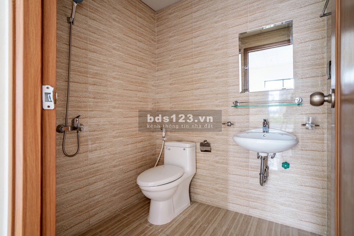 Shophouse chân đế chung cư 12,000 dân. Suất đầu tư chỉ từ 800tr/căn. Bảng hàng trực tiếp CĐT
