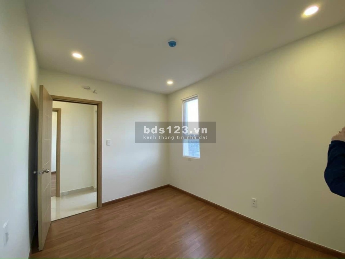 Chung cư Nguyễn Thượng Hiền, p1, Gò Vấp: 65m2, 2p ngủ, 2wc,NTCB, 10tr