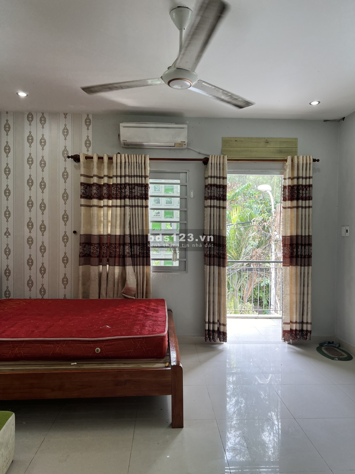Phòng 35m2 - 3tr5, đầy đủ nội thất, KDC ÂP 5 PHONG PHÚ