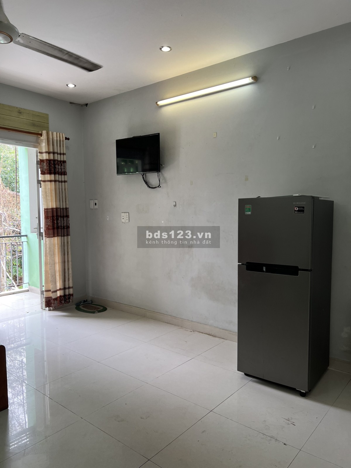 Phòng 35m2 - 3tr5, đầy đủ nội thất, KDC ÂP 5 PHONG PHÚ