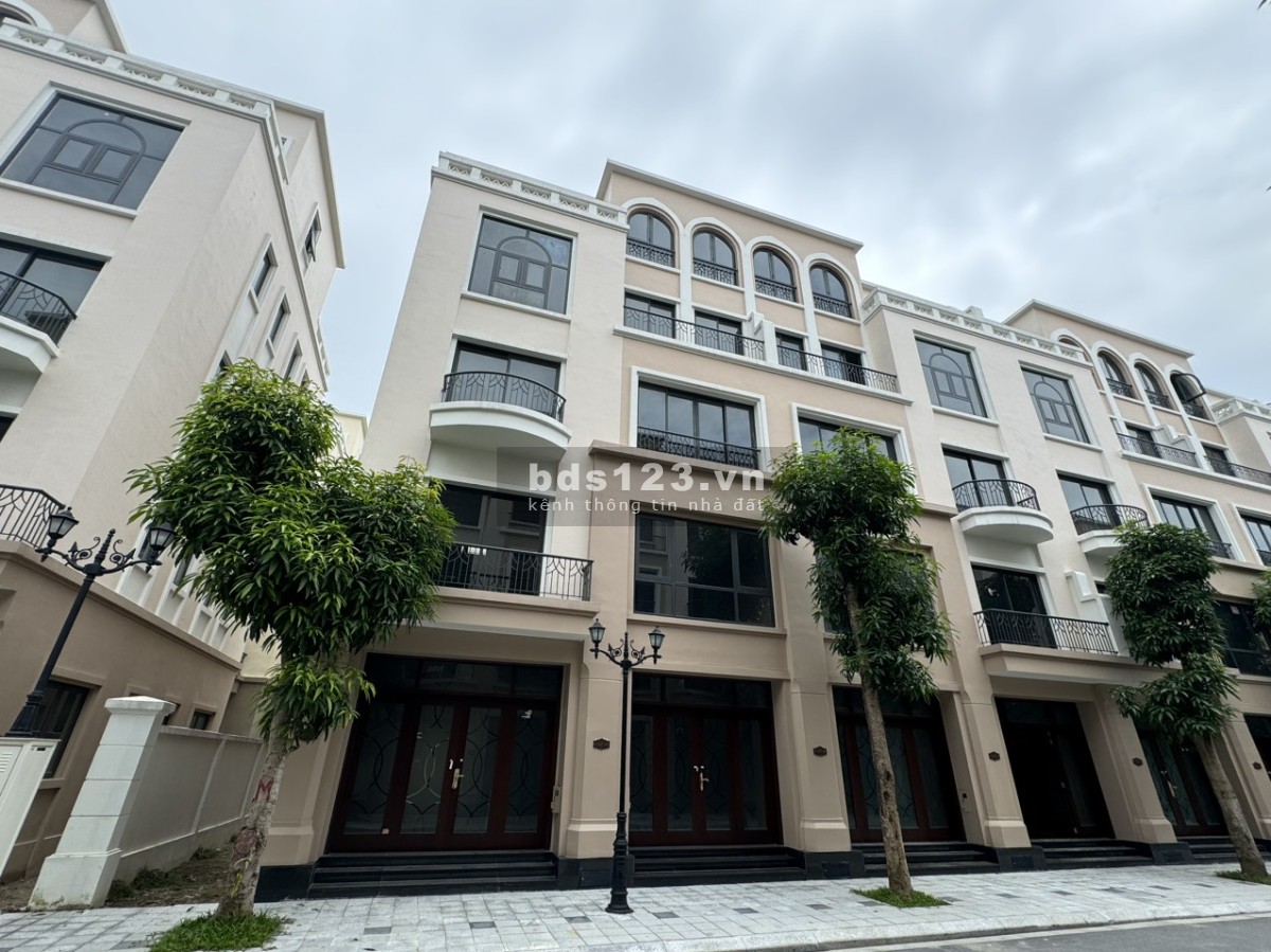 Bán căn sân vườn 98m khu CX gần chung cư, trường học, đường lớn Vinhomes Ocean Park 2 giá 10,4 tỷ