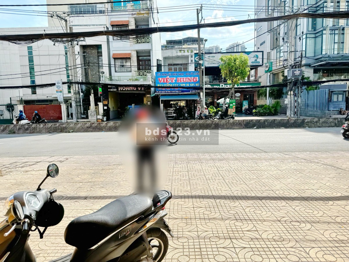 Cho thuê mặt bằng vị trí đông đúc kinh doanh số 385 Huỳnh Tấn Phát Q7