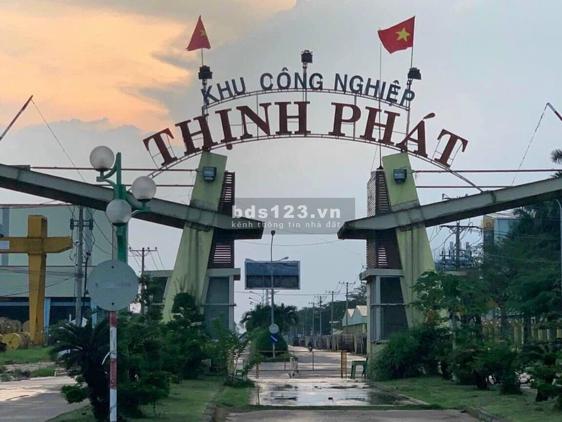 Cho thuê nhà nguyên căn mặt tiền đường nhựa Tỉnh Lộ 824 (TL830) Bến Lức Long An