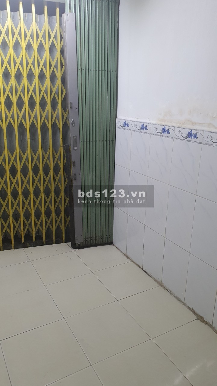 Nguyên căn riêng biệt, Bà Hom P13, quận 6, hẽm xe hơi tới nhà, điên nuoc gia nha nuoc