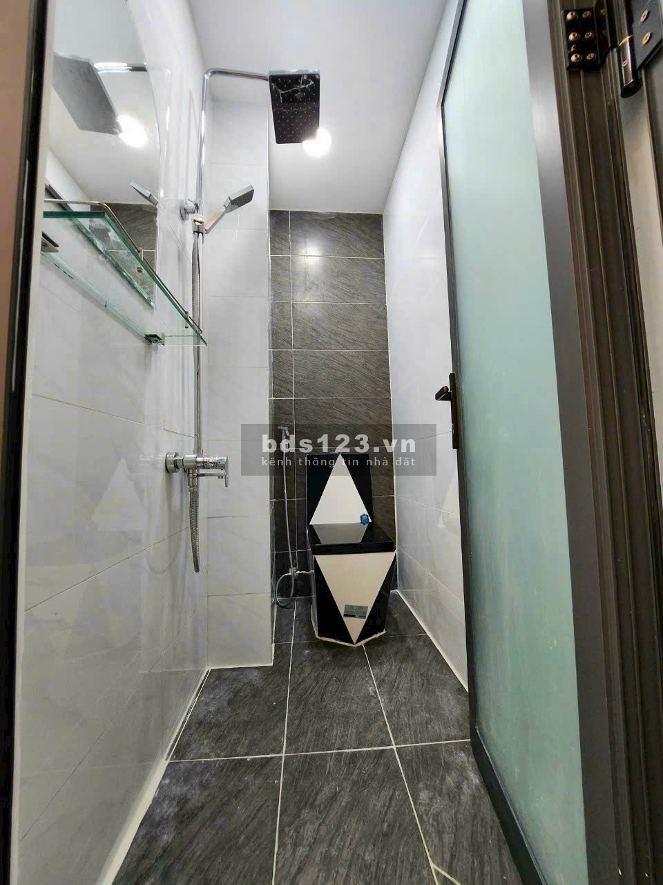 NHÀ ĐẸP VÀO Ở NGAY - HƯNG PHÚ - F8 - Q8 - 4,3T