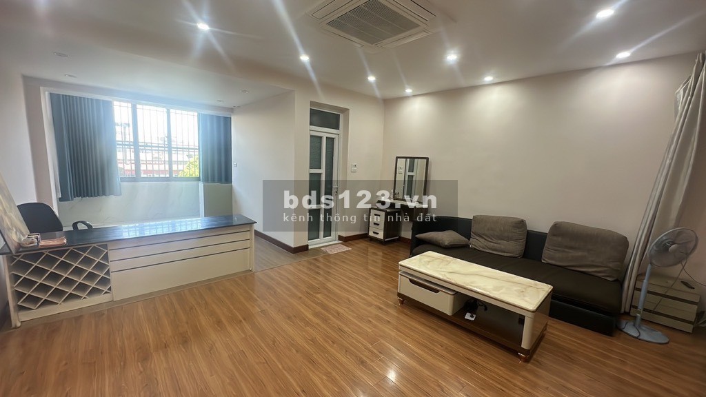 BÁN NHÀ MP NGHI TÀM, YÊN PHỤ, TÂY HỒ. KD SẦM UẤT- Ô TÔ TRÁNH ĐỖ NGÀY ĐÊM CHỈ 26,8 TỶ.