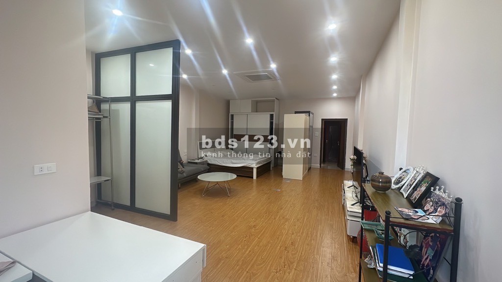 BÁN NHÀ MP NGHI TÀM, YÊN PHỤ, TÂY HỒ. KD SẦM UẤT- Ô TÔ TRÁNH ĐỖ NGÀY ĐÊM CHỈ 26,8 TỶ.