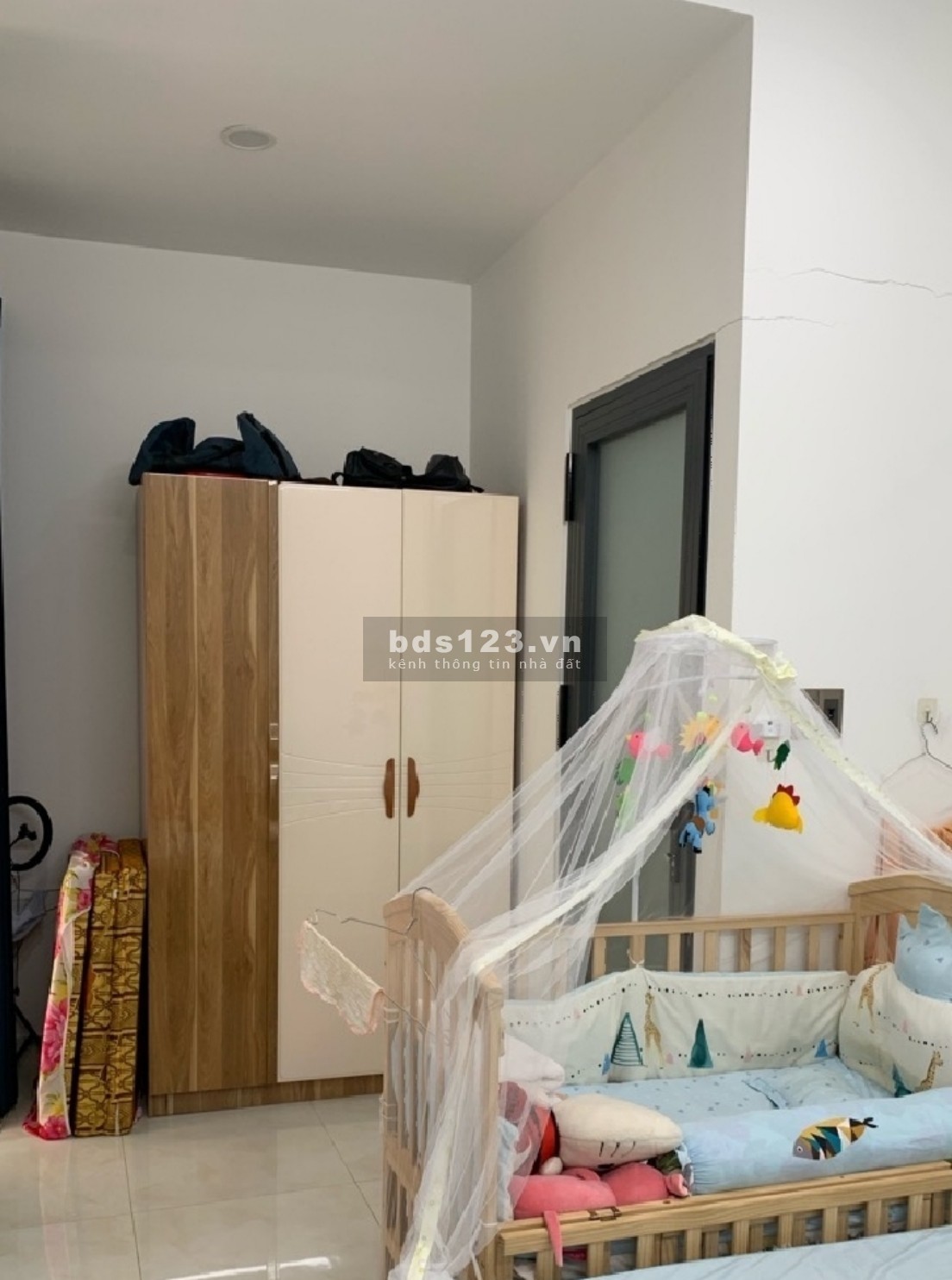 NGÃ TƯ ÂU CƠ - LẠC LONG QUÂN - SÁT MẶT TIỀN - 40M2 × 3 TẦNG - HẺM XE HƠI - NGANG 4M - NHỈNH 4T
