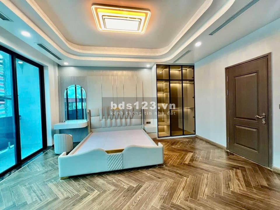 Bán nhà 75m xây mới 6 tầng, thang máy tại KLK Bộ Công An - Ngọc Thụy - Long Biên