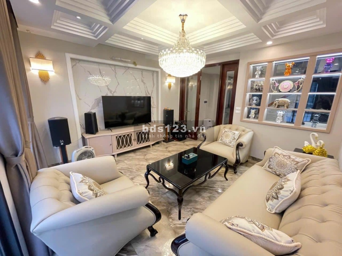 GIẢM GIÁ CỰC SÂU CĂN NHÀ PHỐ GIA THUỴ LONG BIÊN DT: 46m2 x 6,5 Tầng Thang Máy Ô Tô Tránh Rộng 6M