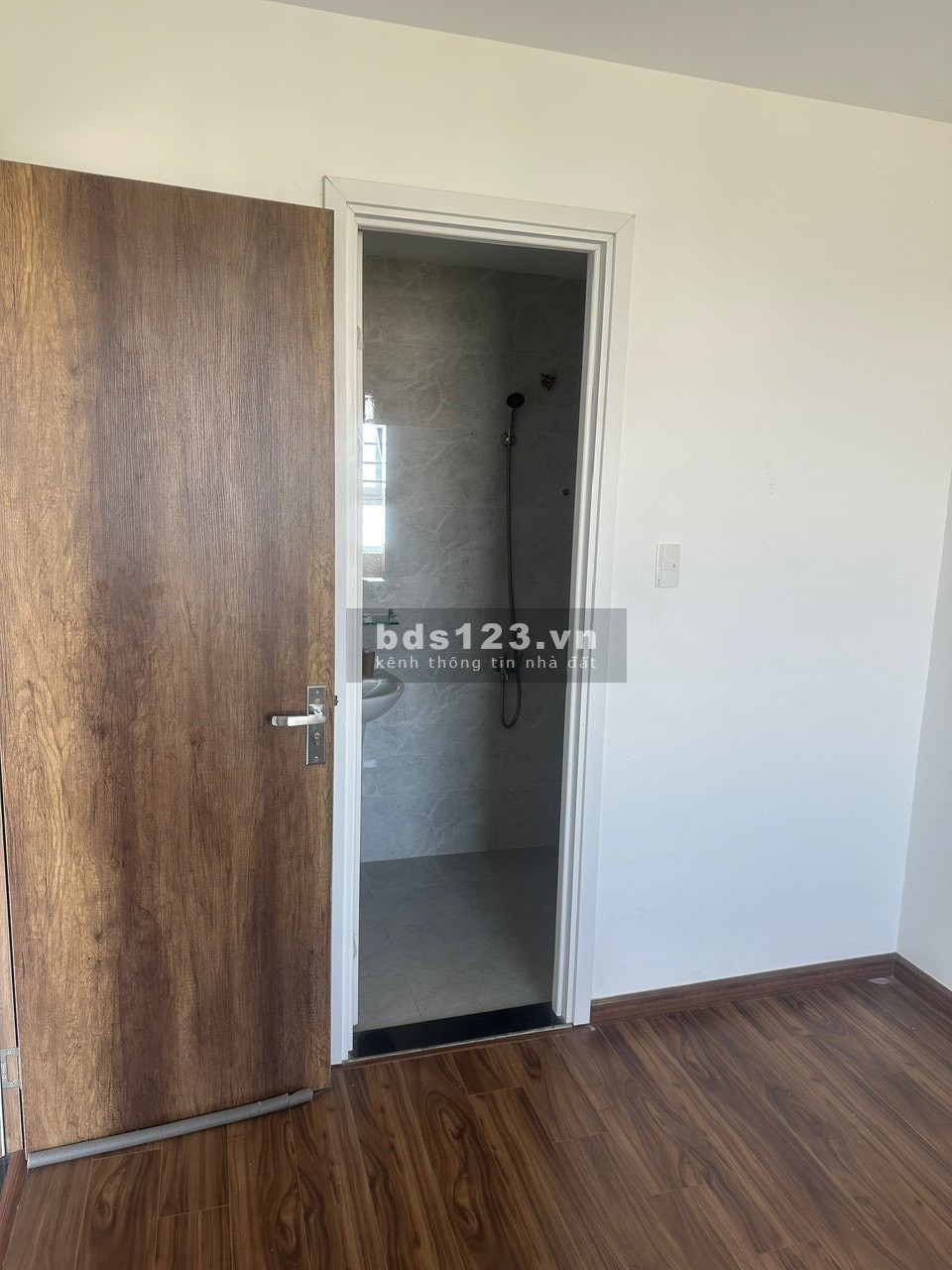 Chính Chủ Cần Bán Gấp Căn hộ View Sông Sài Gòn, 2 pn, 1wc, Giá 1tỷ630 (có thương lượng)