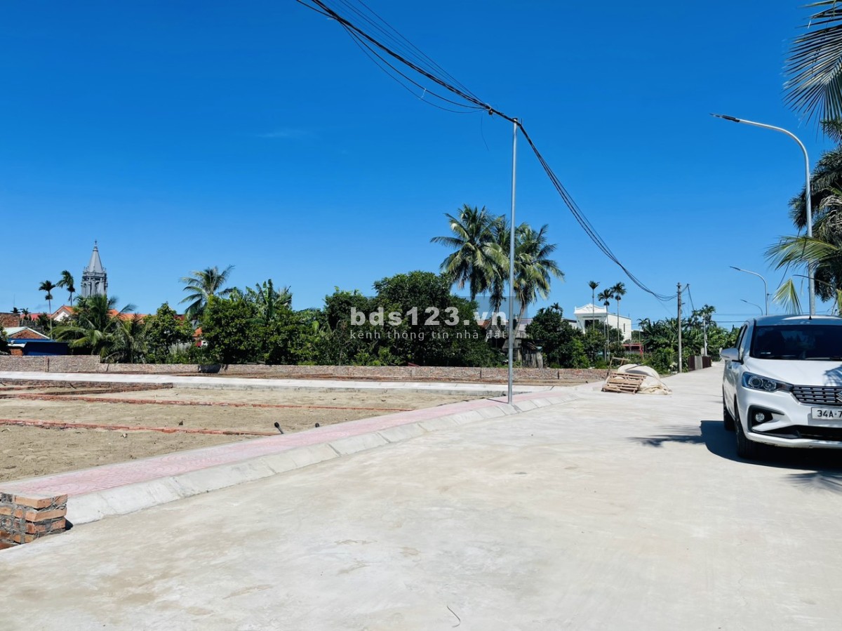 Bán đất đường 7.5m giá khoảng 450tr/lô nằm sát đường quy hoạch rộng 40m