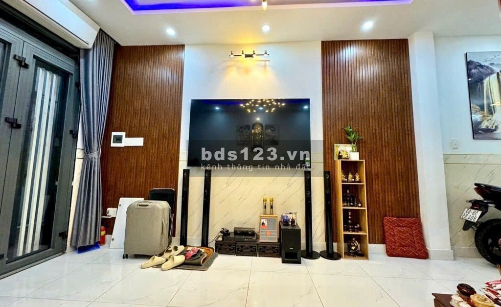 BÁN NHÀ PHƯỜNG 9 TÂN BÌNH, GẦN LÝ THƯỜNG KIỆT, 4X11, HẺM XE TẢI, NHỈNH 3 TỶ