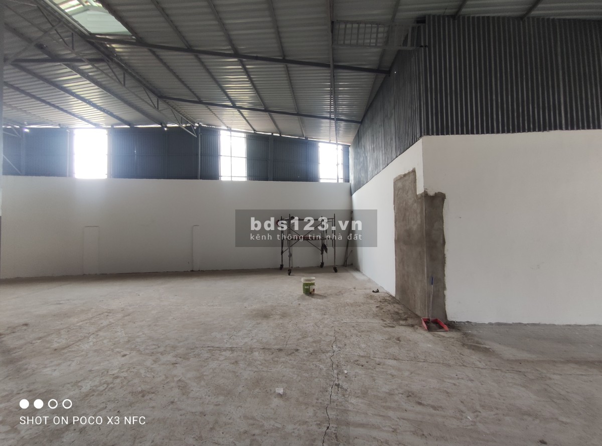 Cho thuê kho, mặt bằng kinh doanh 300m2 Nguyễn Duy Trinh, phường Trường Thạnh, Quận 9