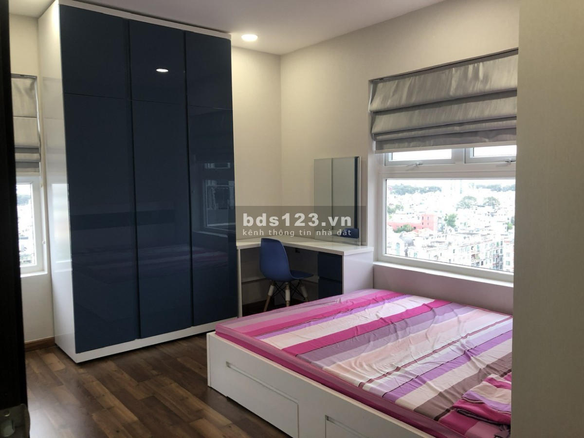 Saigon pearl, Nguyễn Hữu Cảnh, Bình Thạnh: 130m2, 3p ngủ, 2wc, Nt, 30tr