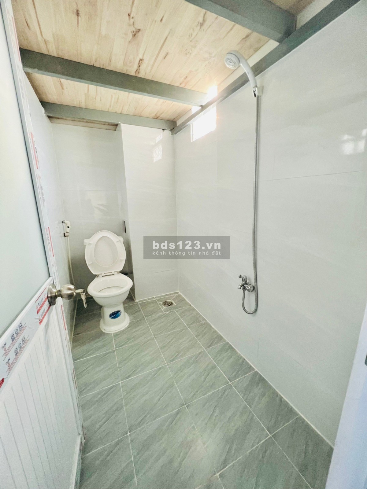 Phòng trọ giá rẻ mới xây_kế KCN Tân Bình_cách Đh Công Thương 5p