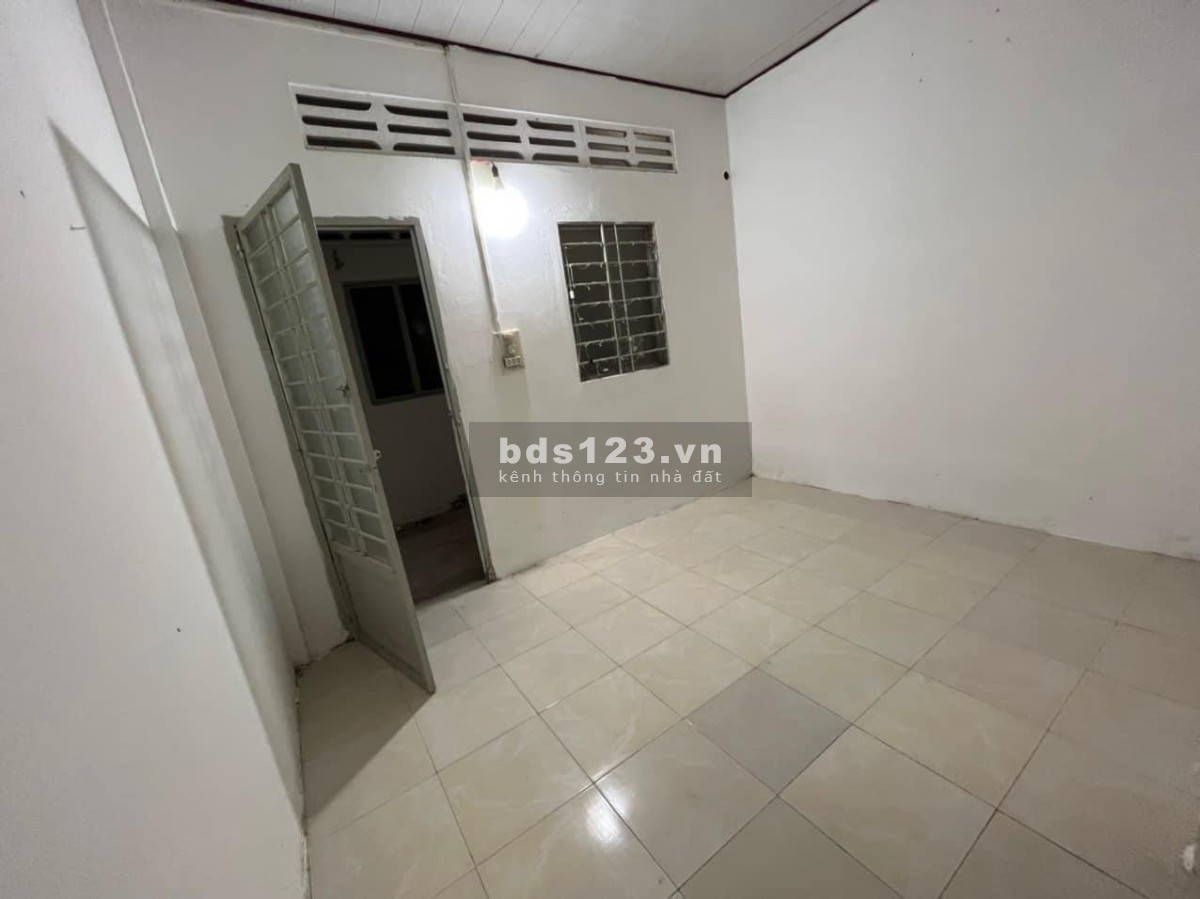 Bán nhà trọ 200m2 10 phòng - Gần Bùng Binh Mũ - Đang Có Thu Nhập Hằng Tháng