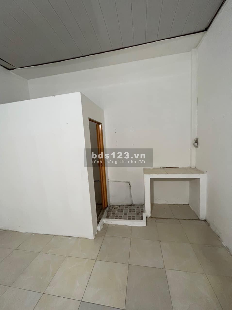 Bán nhà trọ 200m2 10 phòng - Gần Bùng Binh Mũ - Đang Có Thu Nhập Hằng Tháng