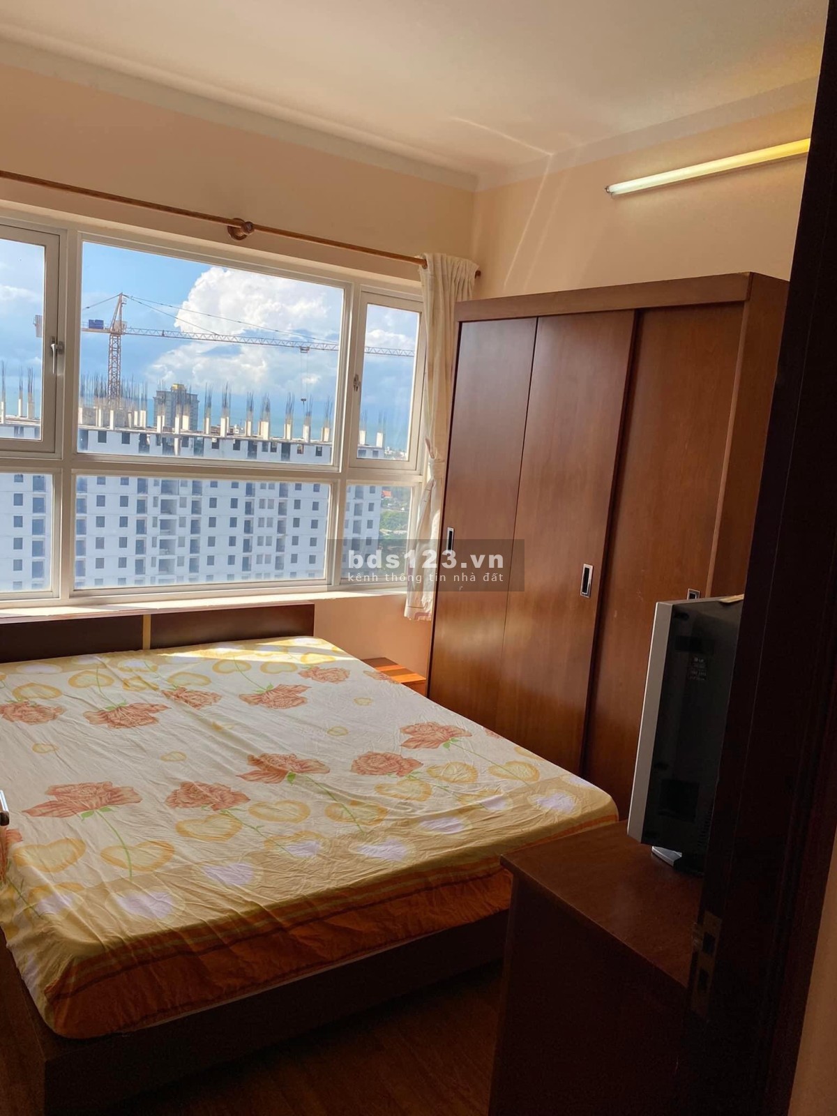 2PN - 2WC Chung Cư The Useful Lạc Long Quân 82m2 Giá 11tr. Nội thất đầy đủ, tầng cao view thoáng