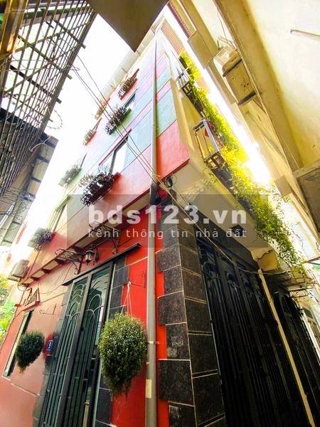 Nhà 5 tầng ngõ 399 Âu Cơ 45m2 4PN gần thung lũng hoa Tây Hồ