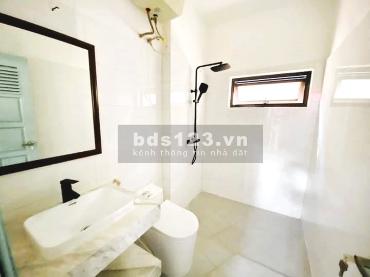 Nhà 5 tầng ngõ 399 Âu Cơ 45m2 4PN gần thung lũng hoa Tây Hồ