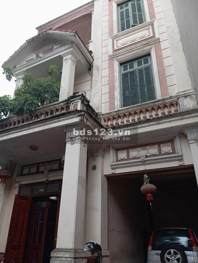 Bán Nhà xây kiểu Biệt thự ngõ Xuân La -Tây Hồ, diện tích 312m, mặt tiền 10m. Giá 46,8 tỷ ~ 150tr/m