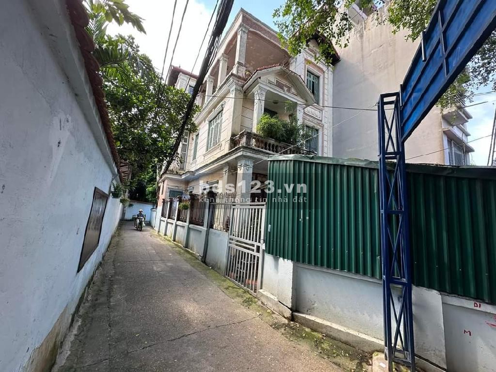 Bán Nhà xây kiểu Biệt thự ngõ Xuân La -Tây Hồ, diện tích 312m, mặt tiền 10m. Giá 46,8 tỷ ~ 150tr/m