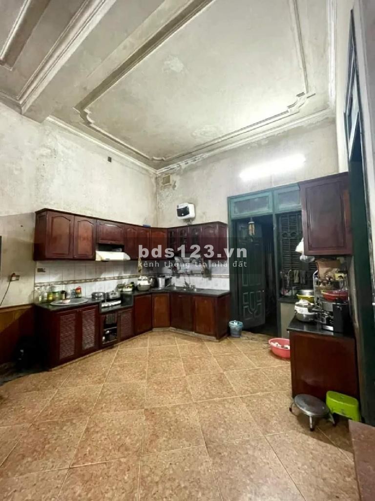 Bán Nhà xây kiểu Biệt thự ngõ Xuân La -Tây Hồ, diện tích 312m, mặt tiền 10m. Giá 46,8 tỷ ~ 150tr/m