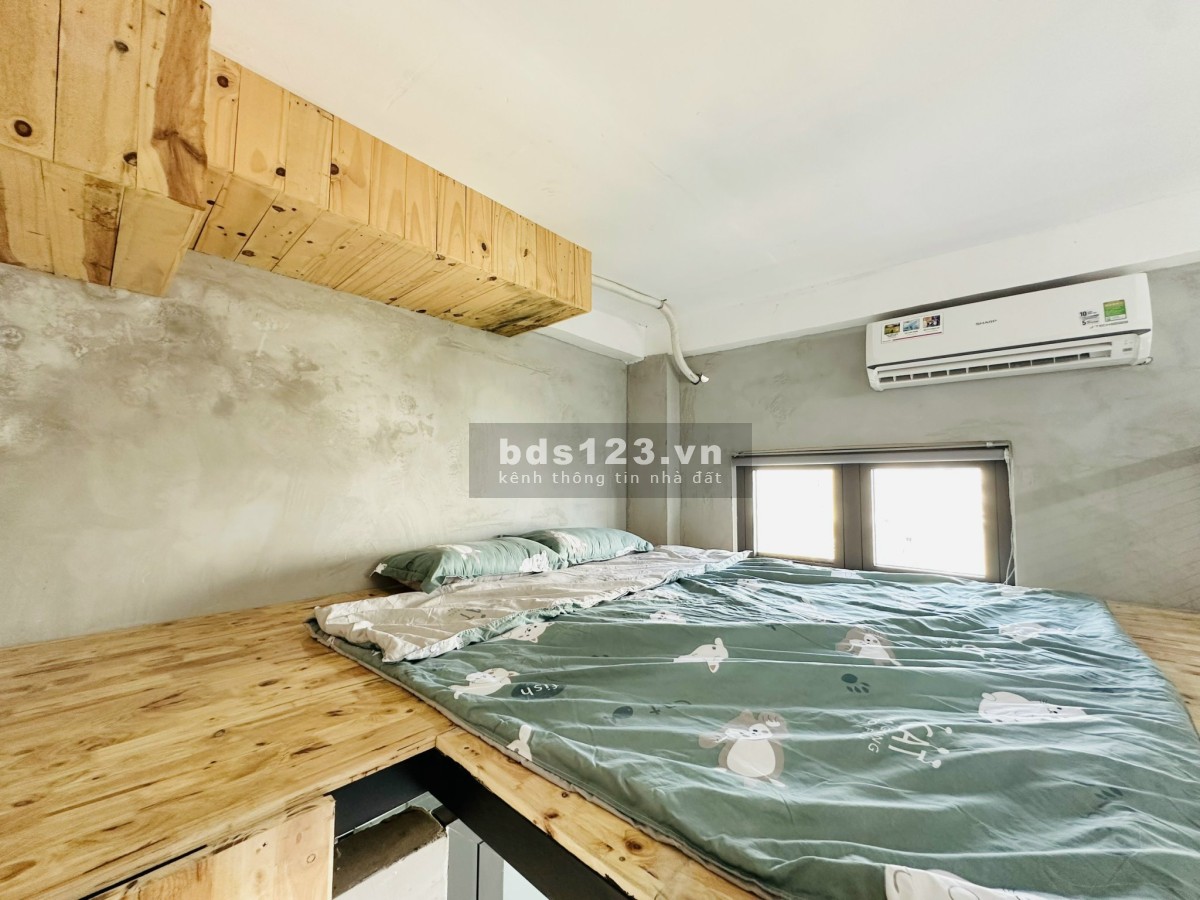 Phòng Ban Công. Full Tiện Nghi. Cách ĐH Công Thương 3' Đi Xe